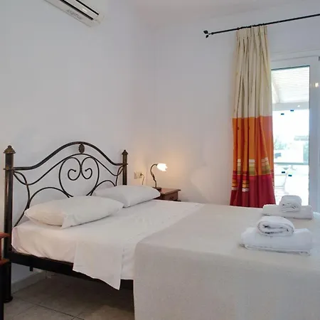 Willa Kefalonia Sleeps 6 With Pool Air Con And Wifi