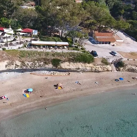 Kefalonia Sleeps 6 With Pool Air Con And Wifi Villa
