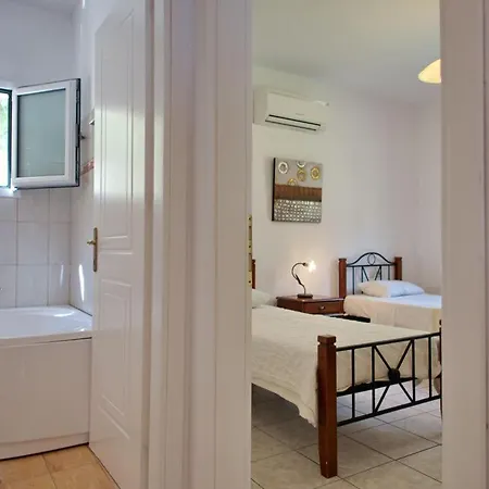 Kefalonia Sleeps 6 With Pool Air Con And Wifi Kefalonia Island